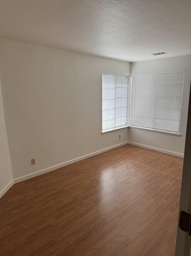 Photo - 873 Sonnet Wy