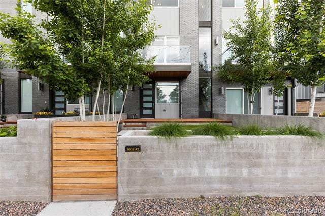 Photo - 1608 Irving St