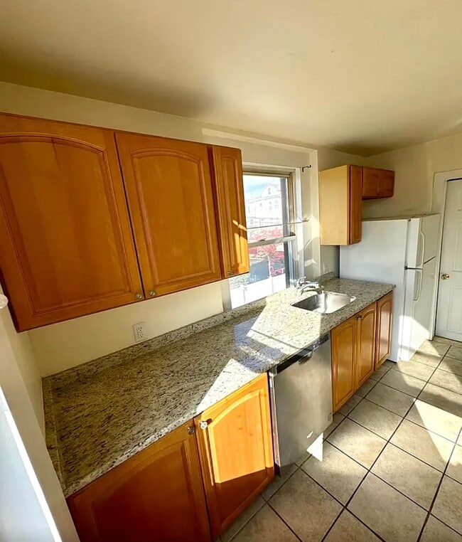 Photo - 1401 6th St Unit 2