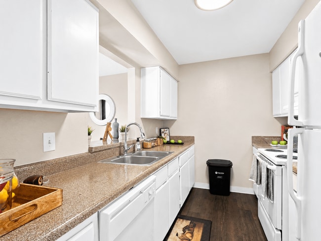 Auburn Glen Apartments