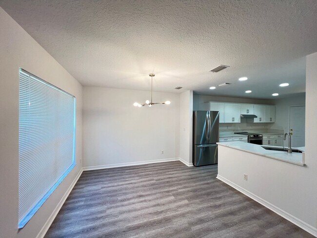 Photo - Beautifully Updated 3BR/2BA Home with Modern Finishes in Lake View Village - Lawncare included!