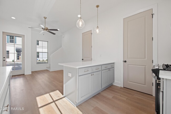 Photo - 210 Steiner Oaks