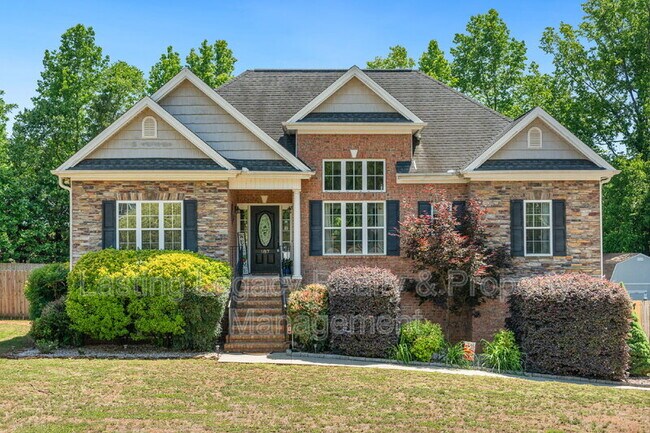 Photo - 187 Marbrook Dr