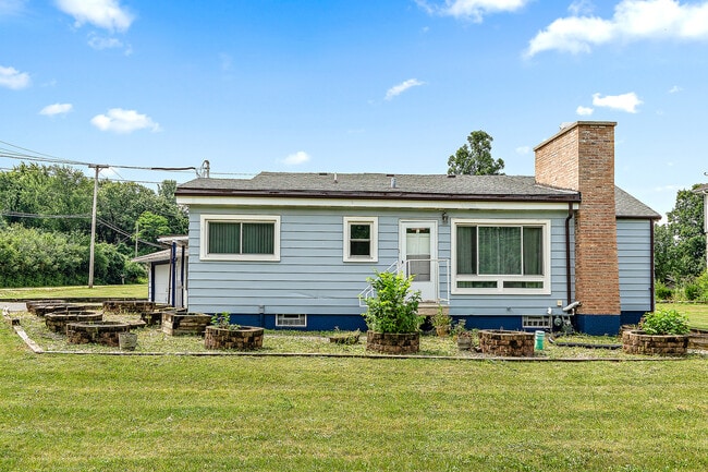 Building Photo - 11401 McCarthy Rd Rental