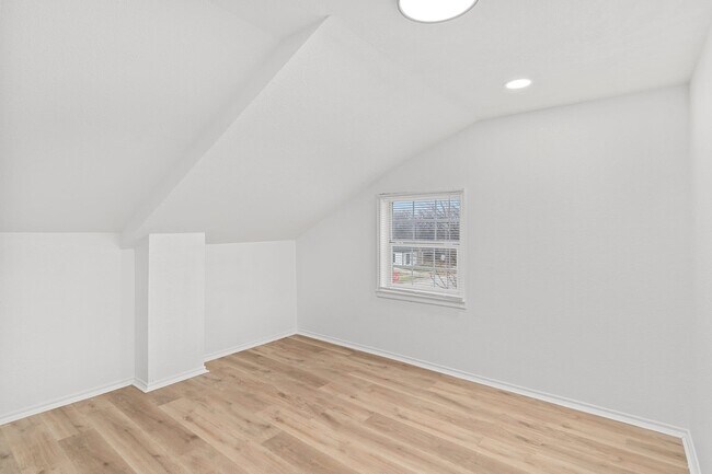 Photo - 1032 E Tucker St
