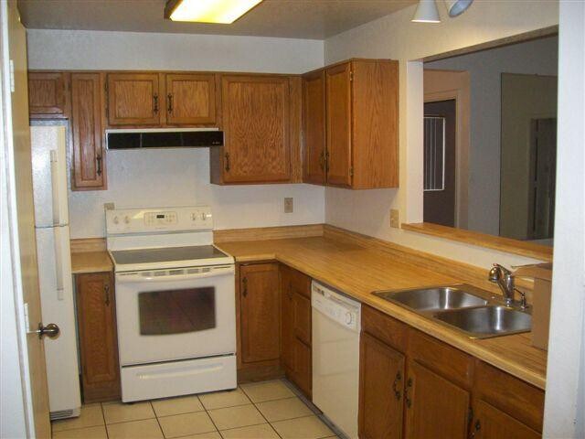 Photo - 3122 E Topeka Dr