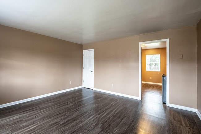 Wingate Townhouse Apartments