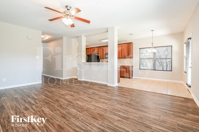 3005 Trellis Way