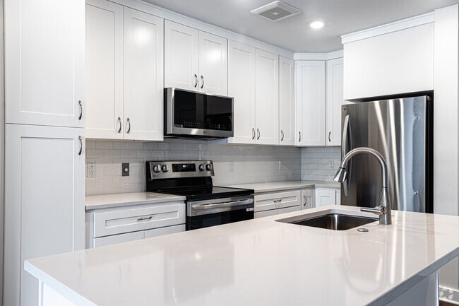 2BR, 2BA - 1,241SF - Kitchen
