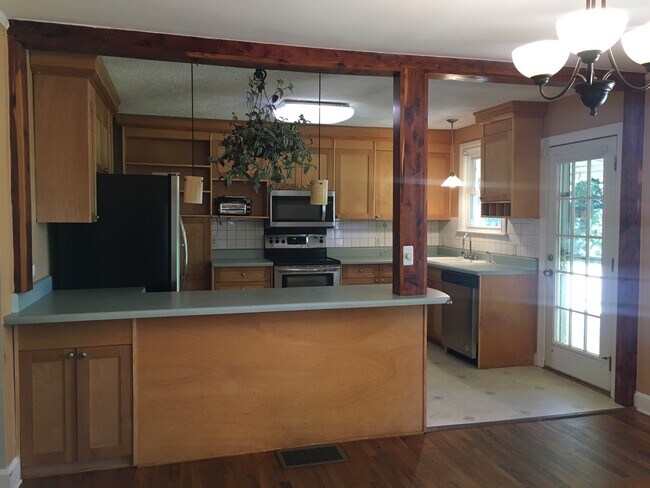 Photo - Adorable 2 bedroom, 1 bath home with an upstairs apartment!