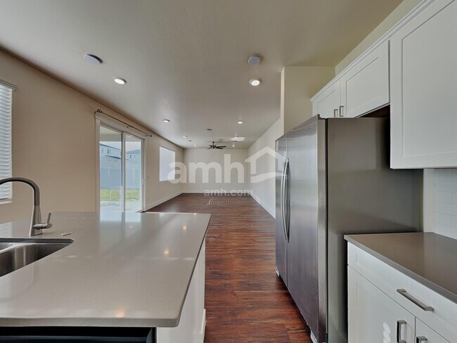 Photo - 1369 E Old Mesquite St