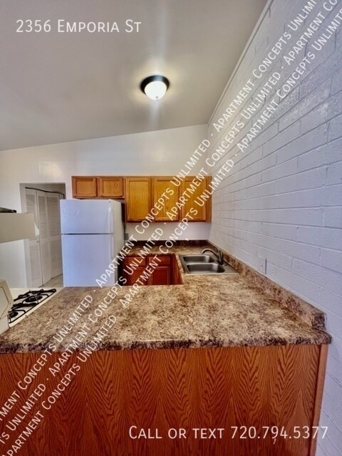 2356 Emporia St