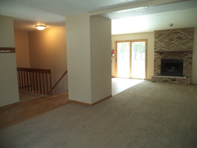 Photo - 1145 Melrose Ave