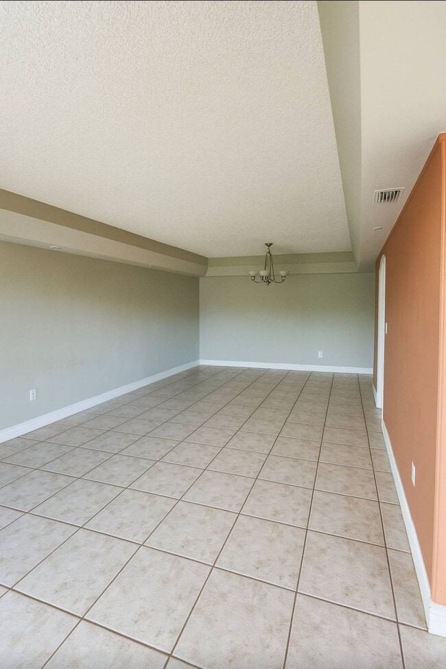Photo - 5900 SW 127th Ave