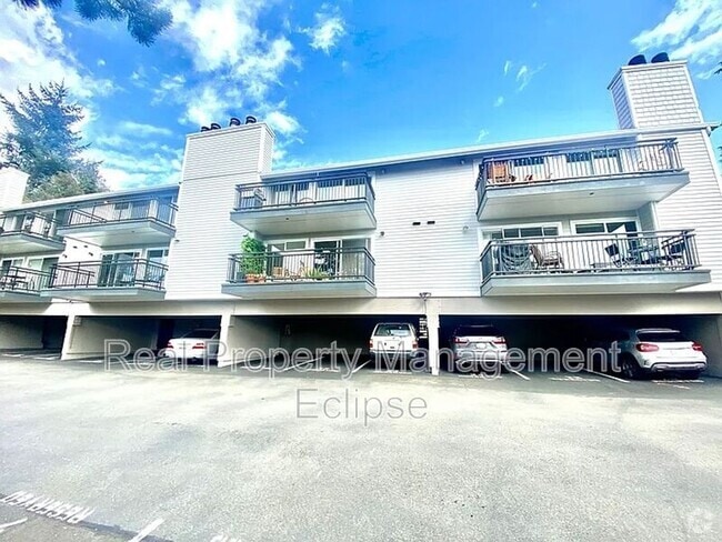 Building Photo - 10110 NE 60th St Unit #107 Rental