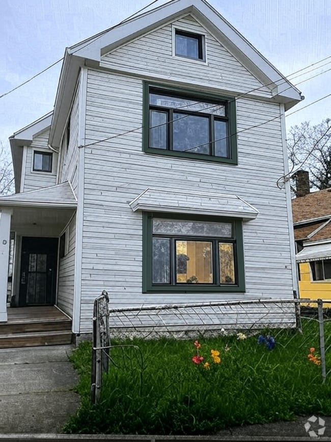 Building Photo - 3164 W 48th St Unit Down Rental
