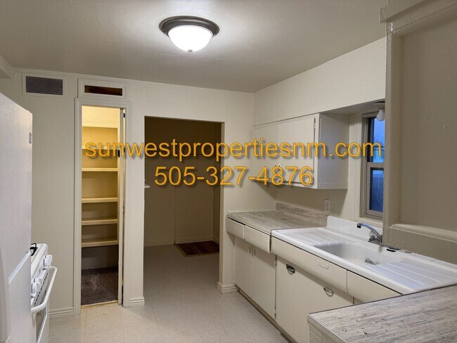 Photo - 814 E Murray Dr Unidad Murray Dr. 814