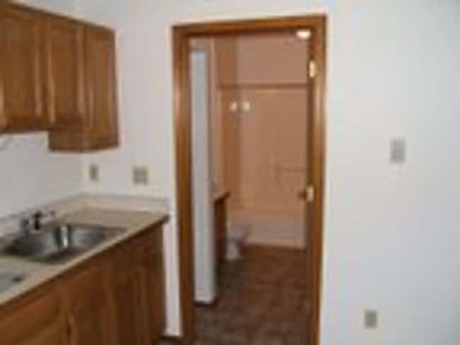 Photo - STUDIO WITH BONUS STORAGE Unit 3335-2