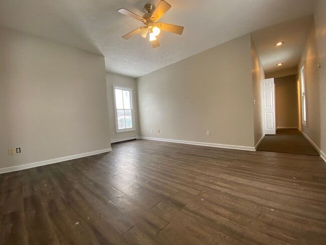 Photo - 421 Oak St Unit 2