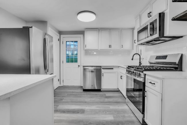 Photo - 1209 Cloverfield Dr