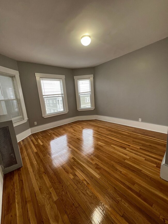 Photo - 30 Courtland Rd Unit 3