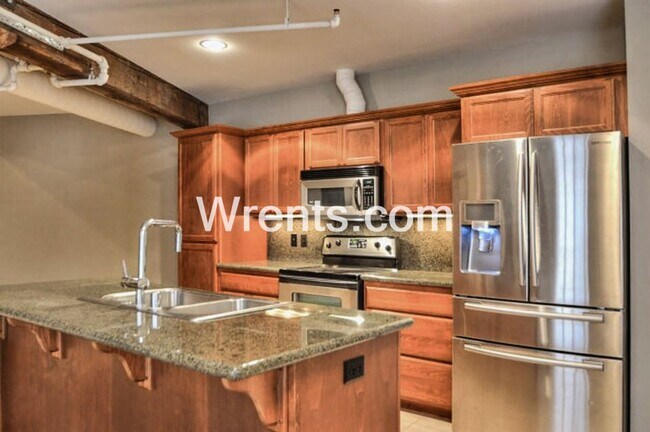 Photo - Beautiful Condo in the Heart of Downtown S... Unit 505