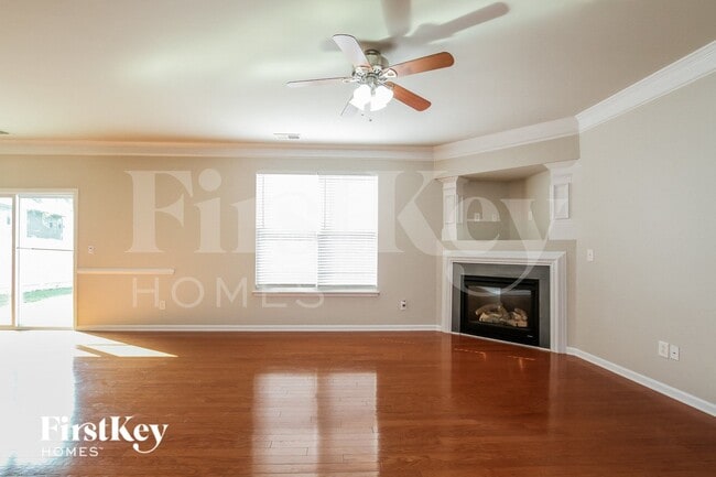 Photo - 1046 Mearn Rd