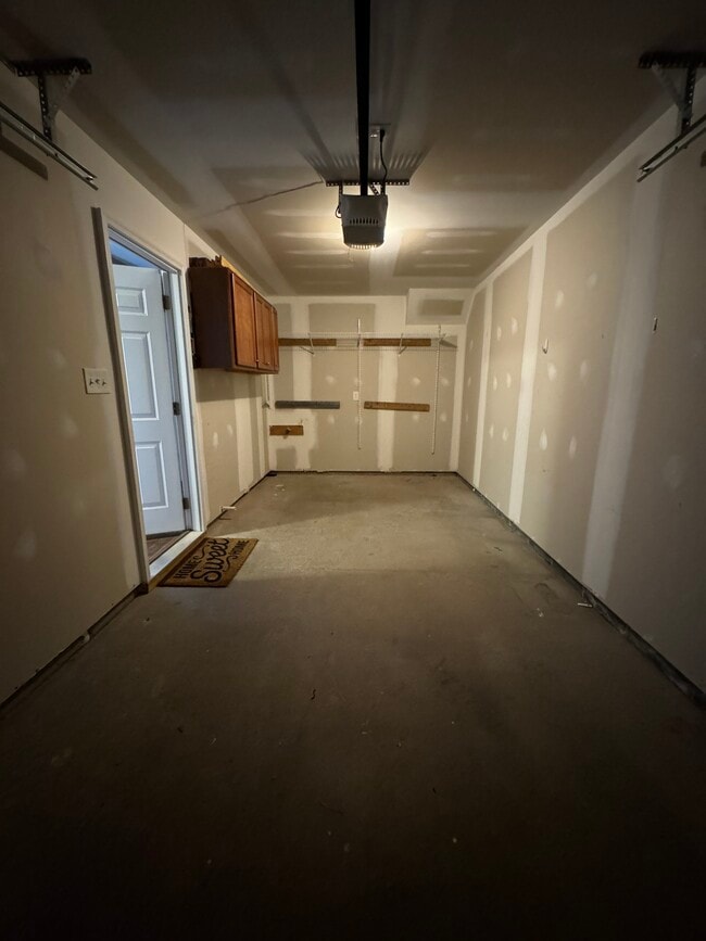 Photo - 77 Katelyn Dr