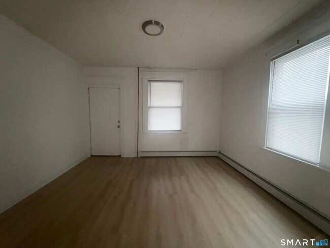 Photo - 127 Pearl St Unidad 1