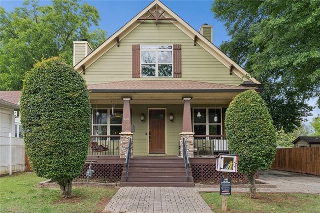 Photo - 460 Felton Dr NE