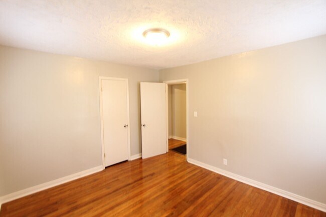 New On the Market - South Eastlake - Newly... - New On the Market - South Eastlake - Newly... Casa