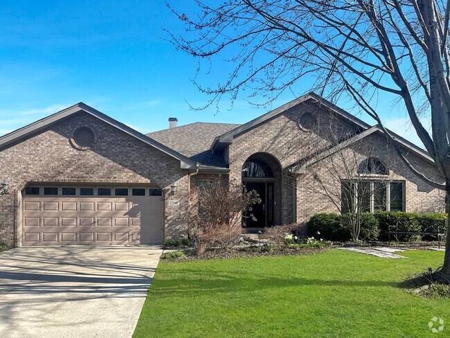 Building Photo - 2216 Carlow Dr Rental