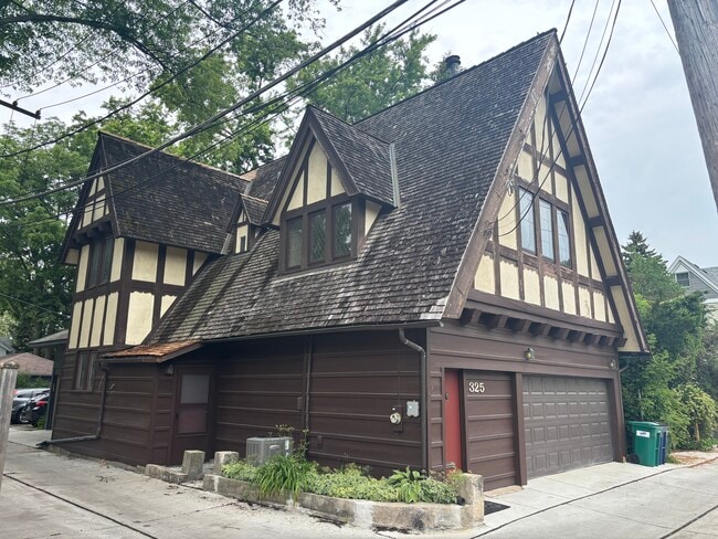 Photo - 325 Forest Ave House