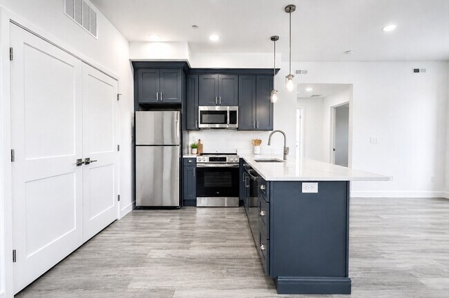 67 Harvest St Unit 6