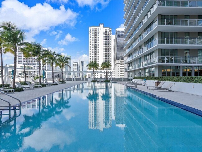 Photo - 79 SW 12th St Condo Unit 2811