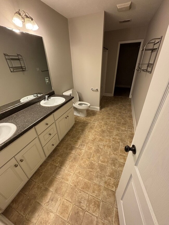 Photo - 945 Bryan Cir