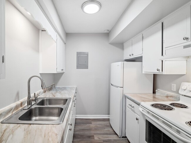 Photo - Grant Street Apartments