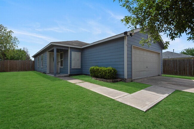 Photo - 7939 Yaupon View Dr