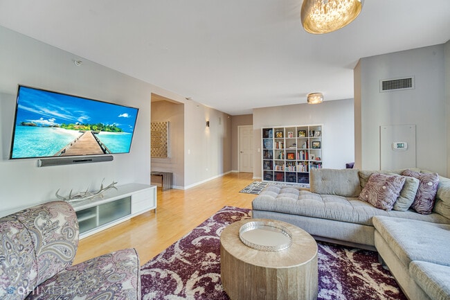 Photo - 635 N Dearborn St Unit 1105