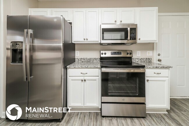 Photo - 2056 Samantha Dr
