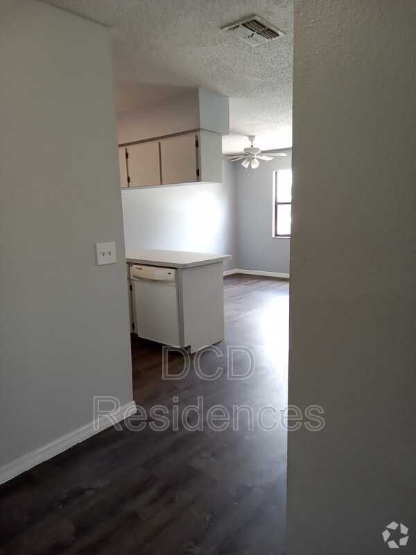 Building Photo - 11330 Cockle Dr Unit 207 Rental
