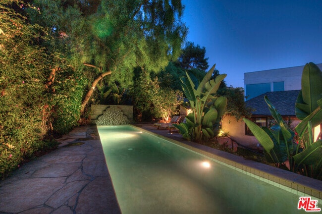 Building Photo - 1600 Benedict Canyon Drive Rental