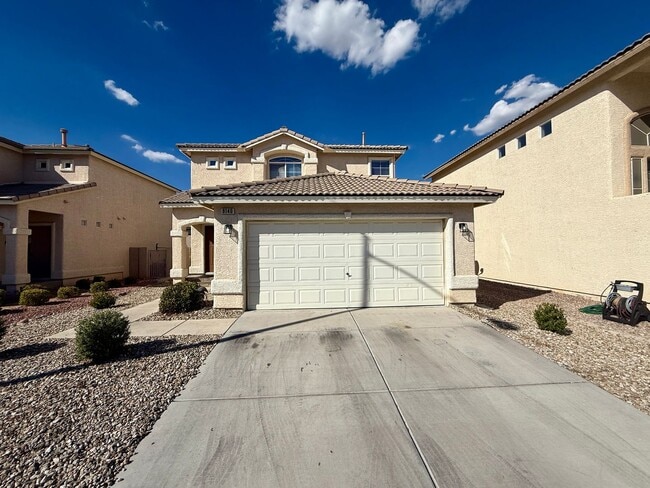3 Bedrooms | 2.5 Bathrooms- - 3 Bedrooms | 2.5 Bathrooms- House