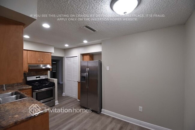 3541 NW 115th Terrace