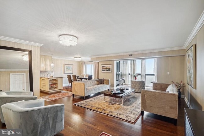 Building Photo - 8350 Greensboro Dr Unit 920