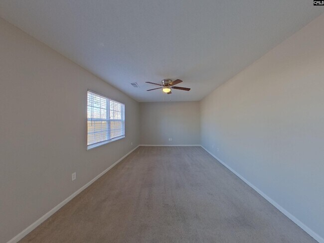 Photo - 732 Elderberry Ln