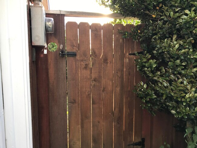 Photo - 1609 7th Ave SE Unidad B