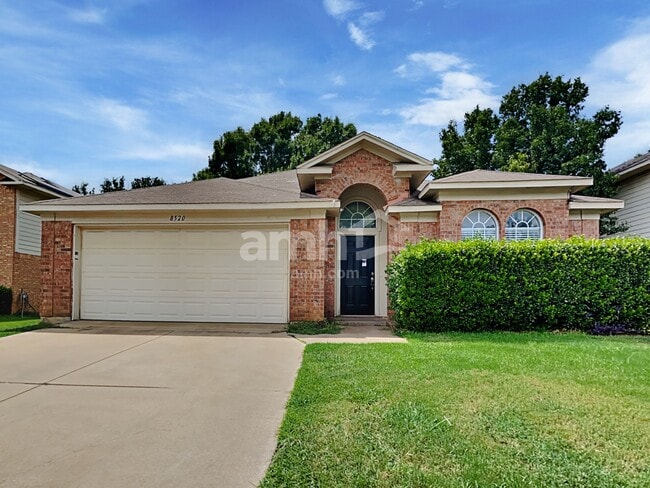 Building Photo - 8520 Auburn Dr