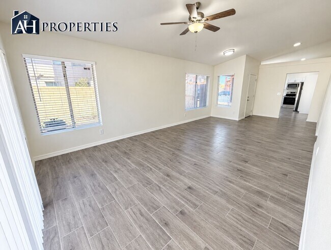 Photo - 7516 W Tonto Dr