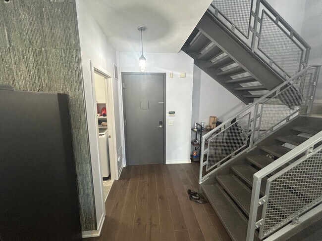 Photo - 614 S Troy St Unit 209